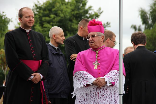 Pomnik już poświęcony