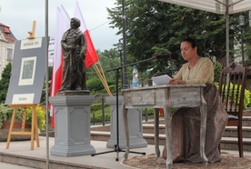 „Pan Tadeusz” na placu Chrobrego