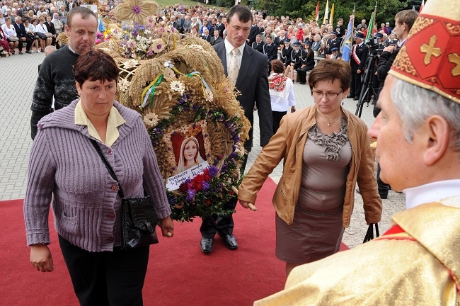 Diecezjalne dożynki w Kałkowie