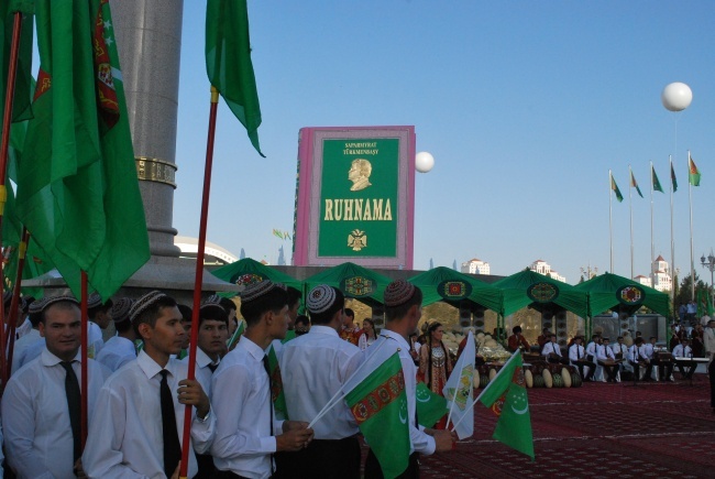 Turkmenistan - kraj, ludzie i rodzący się Kościół