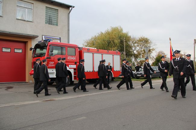 OSP w Zdunach ma nowy samochód