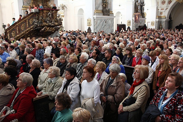 Bardo – pielgrzymka Róż Różańcowych