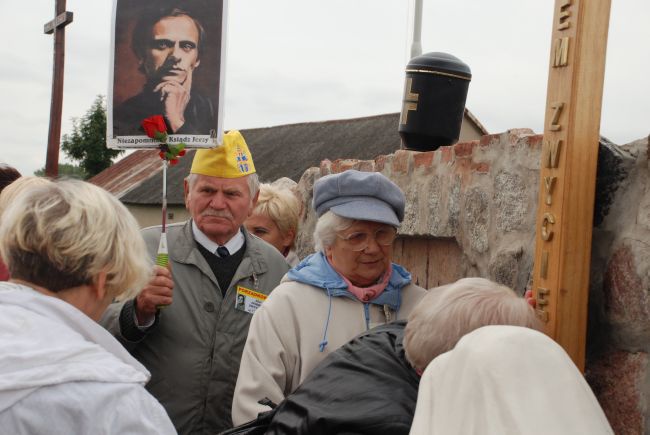 Krzyż pątniczy w Płocku Trzepowie