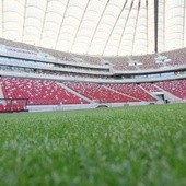 Żadna murawa nie byłaby odporna na taką ulewę – broni się operator stadionu