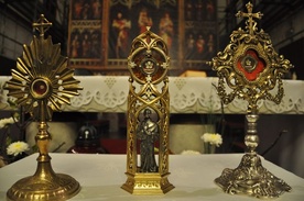 Relikwiarze wystawione podczas "Nocy świętych"