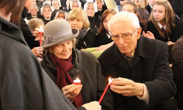 Świeczki miłosierdzia przy Żytniej