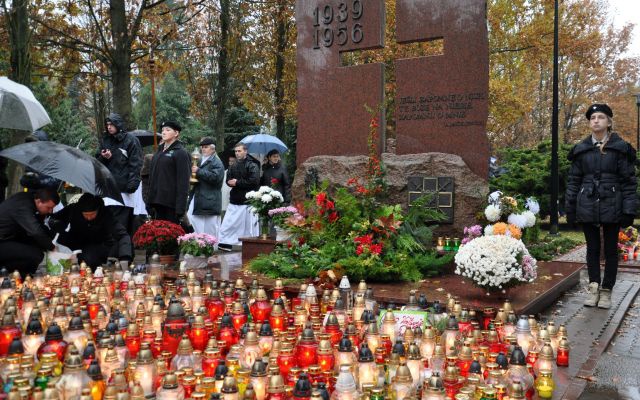 Uroczystości na cmentarzu w Gorzowie Wlkp.