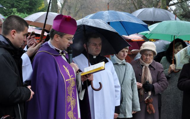 Uroczystości na cmentarzu w Gorzowie Wlkp.