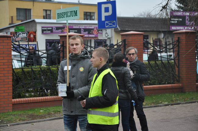 Zbiórki na cmentarzu w Koszalinie