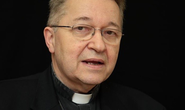 Arcybiskup Paryża o zamachu na tygodnik