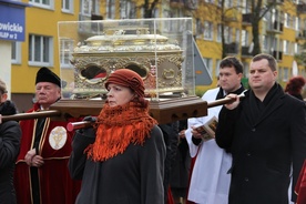 Podczas obchodów św. Wiktorii jej relikwie niosły różne stany