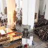 Uroczystości w bazylice Mariackiej zgromadziły setki wiernych
