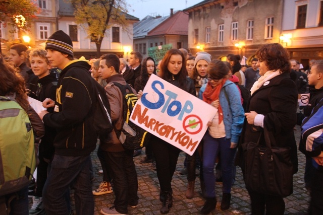 Marsz "Stop narkotykom" w Bielsku-Białej