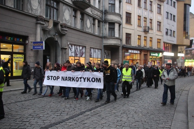 Marsz "Stop narkotykom" w Bielsku-Białej