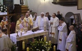 Mszy św. w kościele kapucynów w Zakroczymiu przewodniczył bp Tadeusz Bronakowski z Łomży