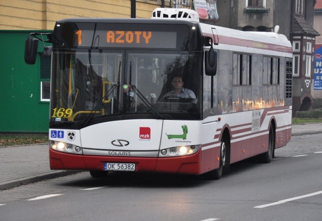 Koncertują w jadących autobusach