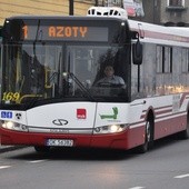 Koncertują w jadących autobusach