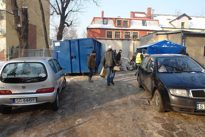 Akcja "Makulatura na misje" w Gliwicach