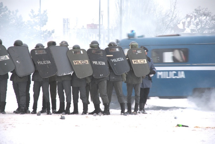 Zomowcy i studenci na UŚ