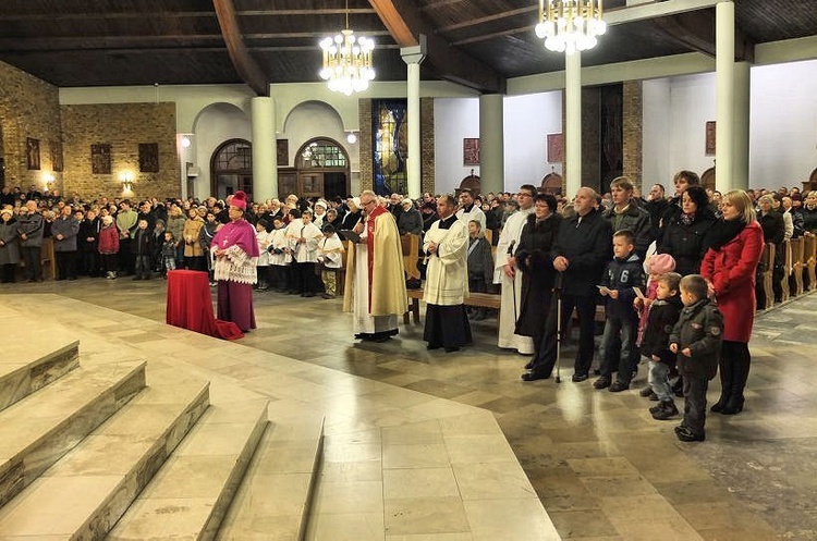 Peregrynacja obrazu Jezusa Miłosiernego w parafii pw. NMP Królowej Polski w Głogowie