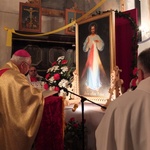 Peregrynacja obrazu Jezusa Miłosiernego w parafii pw. św. Jana Chrzciciela w Kurowie Wielkim