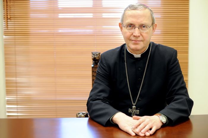 Bp Piotr Libera