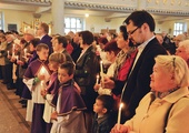  Ochrona życia to również modlitwa. Ruch od lat rozpowszechnia duchową adopcję dziecka poczętego. 25 marca 2012 r. w kościele Najświętszego Zbawiciela podjęło ją kilkadziesiąt osób