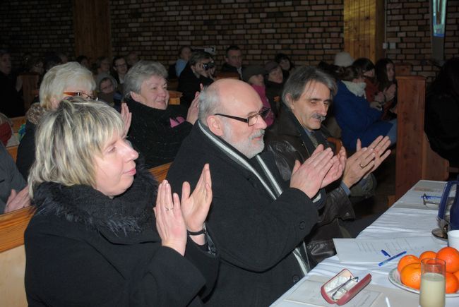 Konkurs kolęd  i pastorałek w Jezierzycach