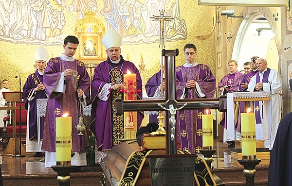 Pogrzeb odbył się w kościele św. Andrzeja w Zabrzu