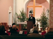 W nabożeństwie ekumenicznym w parafii ewangelicko- -augsburskiej wzięło udział kilkadziesiąt osób