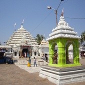 Religią dominującą w Indiach jest hinduizm