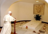 Ilu papieży zrezygnowało? Wyjaśniamy rozbieżności