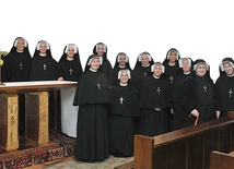 Dziś 13 sióstr pełni posługę w klasztorze i sanktuarium przy Starym Rynku