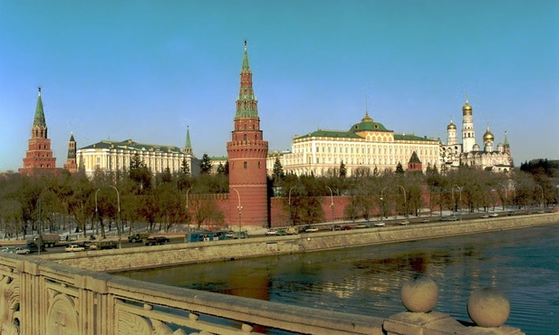 Rosja: Trzecia osoba z rządu zakażona koronawirusem
