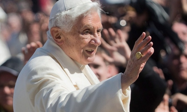 Polacy dziękują za papieski pontyfikat