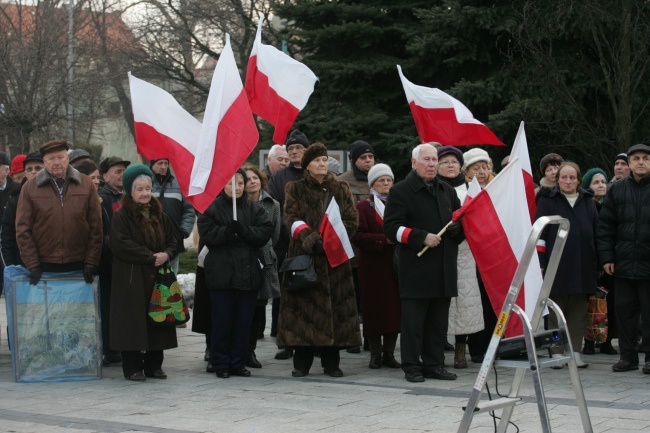 Pomnik "Iwanów" świadkiem manifestacji