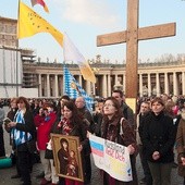 Ostatnie chwile pontyfikatu Benedykta XVi zjednoczyły ludzi wokół Chrystusa w Jego Kościele