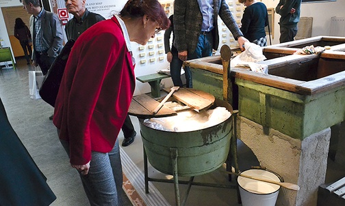  Wszystkie eksponaty na wystawie to autentyczne wyposażenie pralni i magla na Nikiszowcu