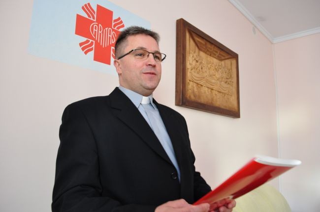 Ks. Szczepan Bugaj, dyrektor płockiej Caritas podkreśla, że diecezjalna instytucja charytatywna w toczącym się postępowaniu ma status pokrzywdzonego