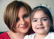  Anna Dąbrowska z córką Milenką walczą o odroczenie rozpoczęcia nauki dla 6-latków
