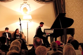 Koncert młodych pianistów spodobał się sochaczewskiej publiczności 