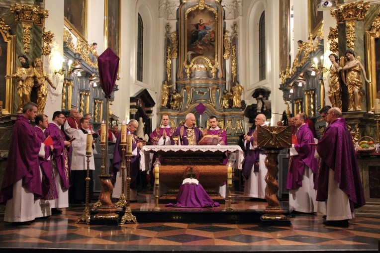 Msza św. w rocznicę powstania diecezji pod przewodnictwem bp. Andrzeja F. Dziuby