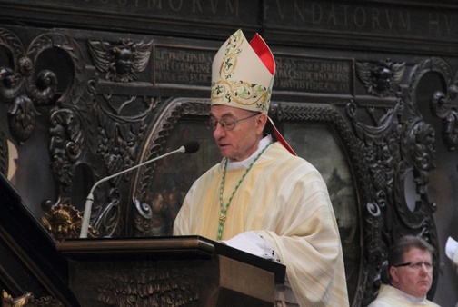 Oświadczenia Arcybiskupa odczytał ks. inf. Stanisław Bogdanowicz