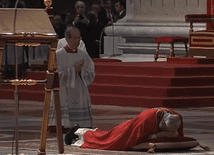 Papież odprawił nabożeństwo Męki Pańskiej