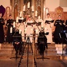  Jeden z festiwalowych koncertów odbył się w kościele Świętej Rodziny. Wykonano tam ciemną jutrznię