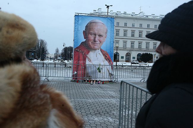 W godzinę narodzin papieża dla nieba