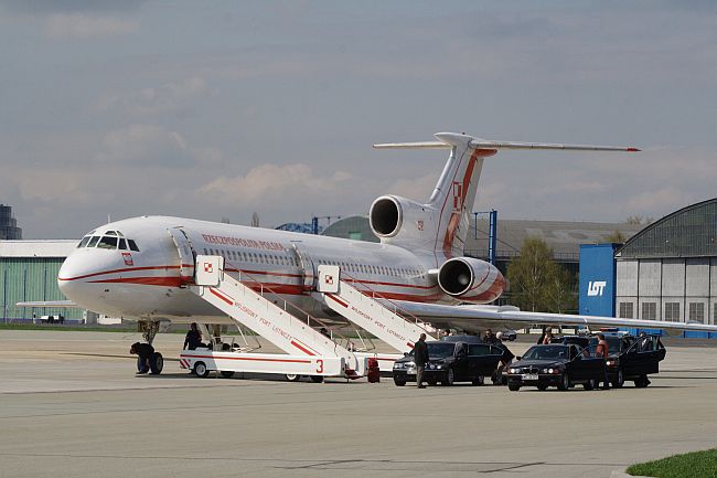 TU-154, numer boczny 101