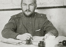 Prokurator Nikołaj Krylenko, oskarżał w procesie moskiewskim, domagając się kary śmierci dla abp. Cieplaka i ks. Budkiewicza. Sam został rozstrzelany w 1938 r.