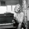 W 1966 roku Anna German podpisała kontrakt z włoską firmą  fonograficzną CDI