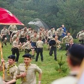 Organizacje harcerskie  obawiają się przejęcia  przez urzędników kontroli  nad kształtem wychowania młodzieży